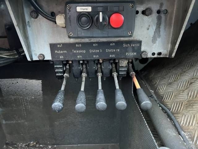 Mercedes-Benz 1327 Diesel Truck 2016 with Gantry Alarm