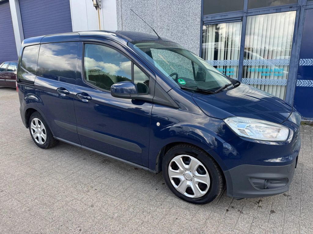 Ford Transit Courier **EURO 5-BELGIAN ORIGINE-AIRCO**
