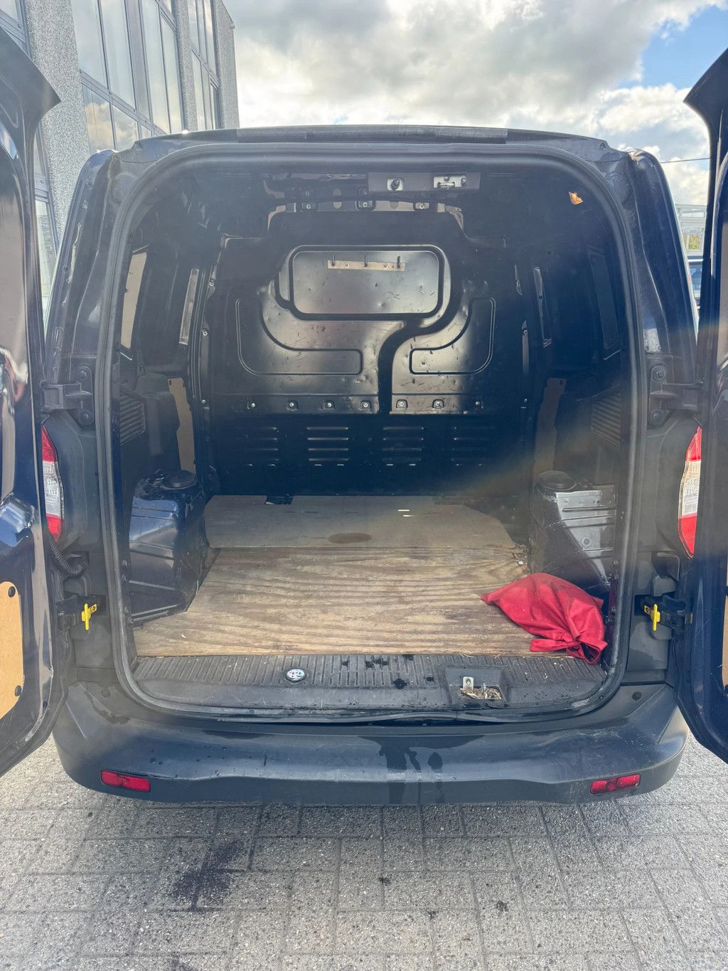 Ford Transit Courier **EURO 5-BELGIAN ORIGINE-AIRCO**