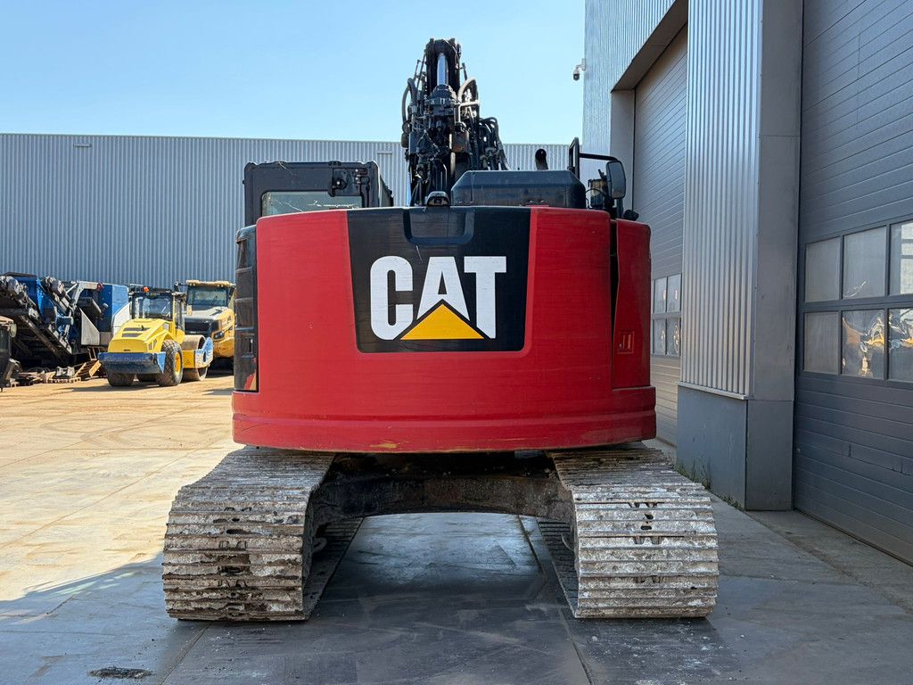 Caterpillar 325FLCR