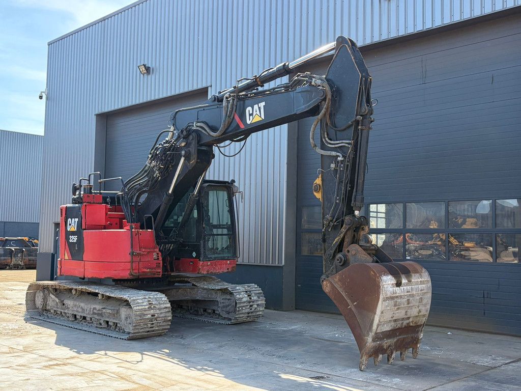 Caterpillar 325FLCR