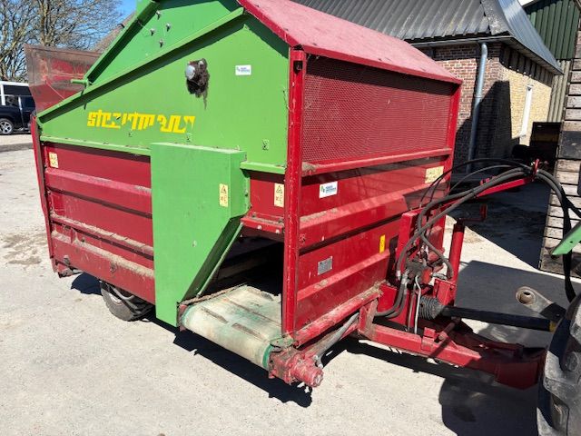 Strautman blokkenwagen