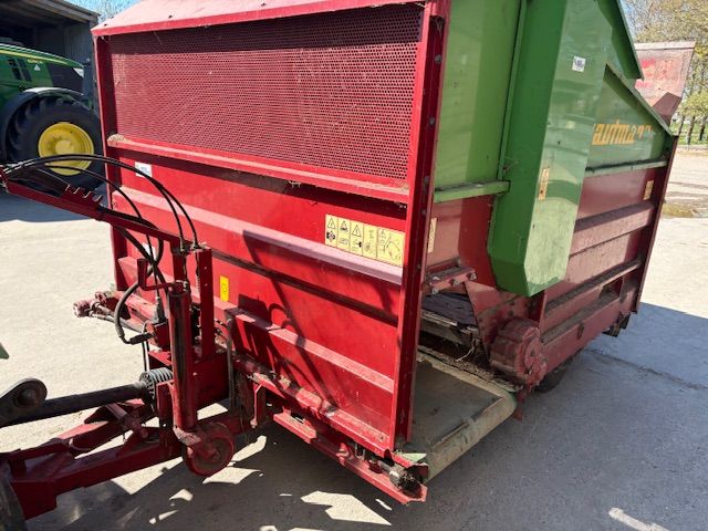 Strautman blokkenwagen