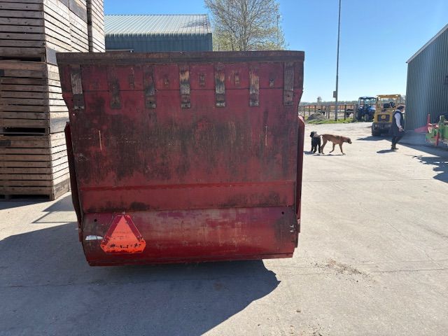 Strautman blokkenwagen