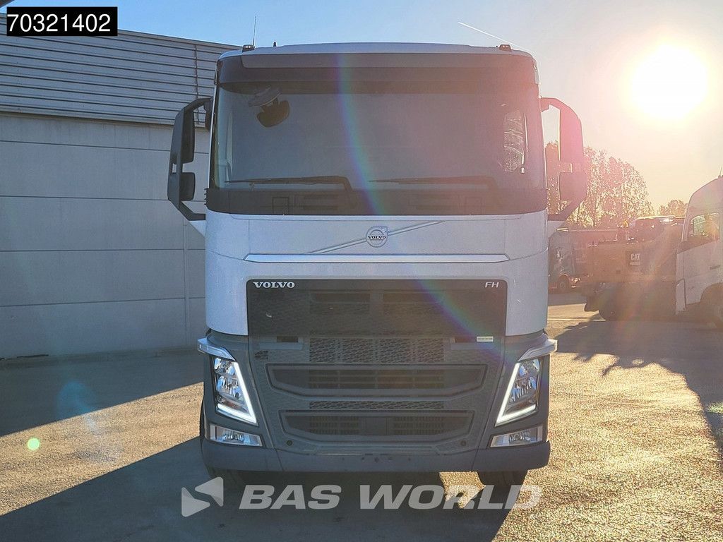 Volvo FH 460 4X2 LNG! ADR ACC