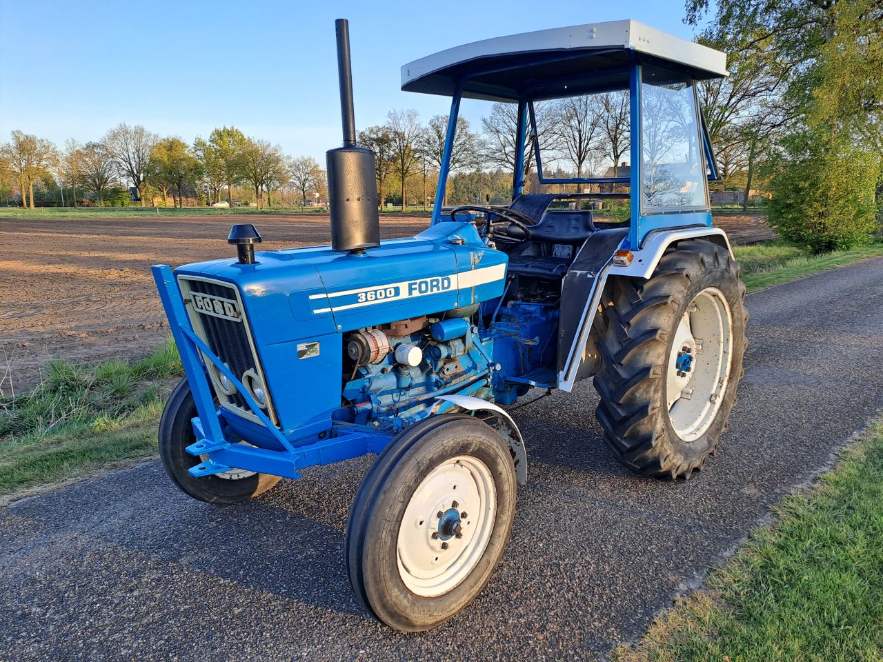 Ford 3600 | NL Kenteken | Inruil & transport mogelijk