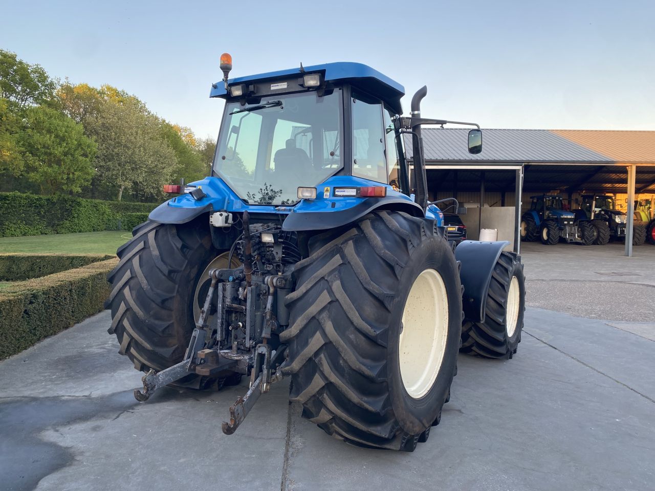 Nette New Holland Ford 8970 powershift