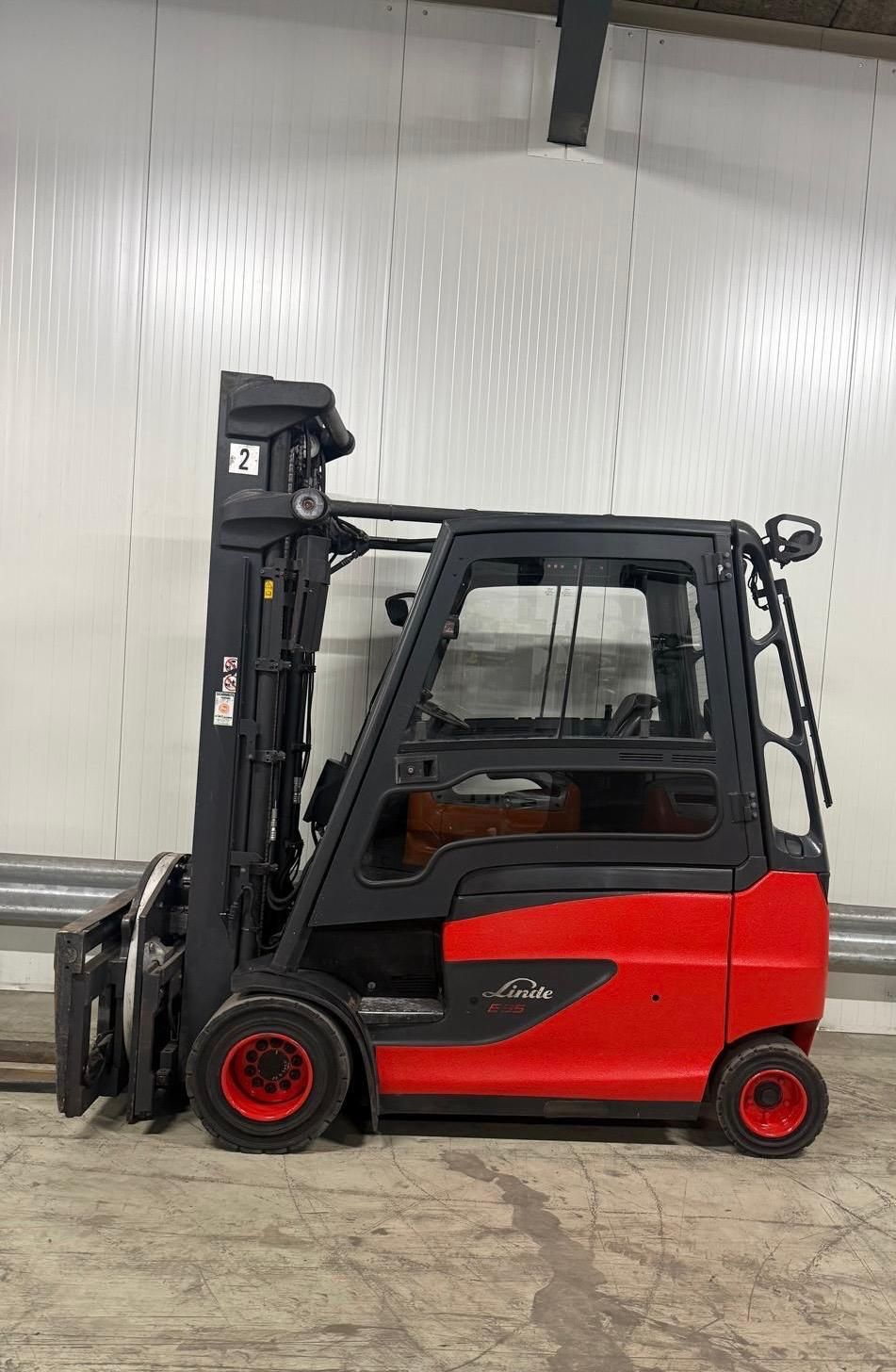 Heftruck linde E 35HL-02 2018 met rotator vorkenversteller en Si