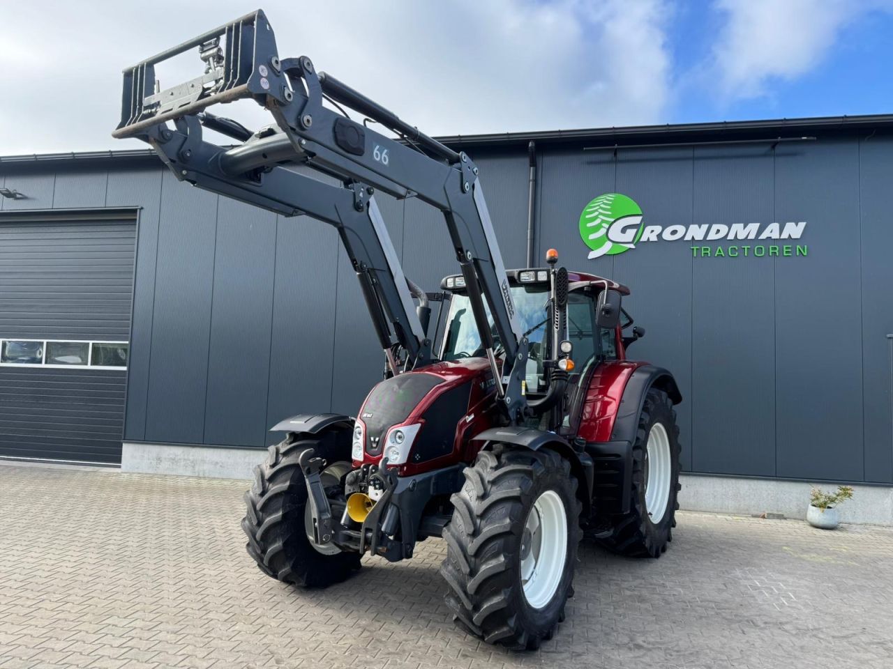 Valtra N143 Versu