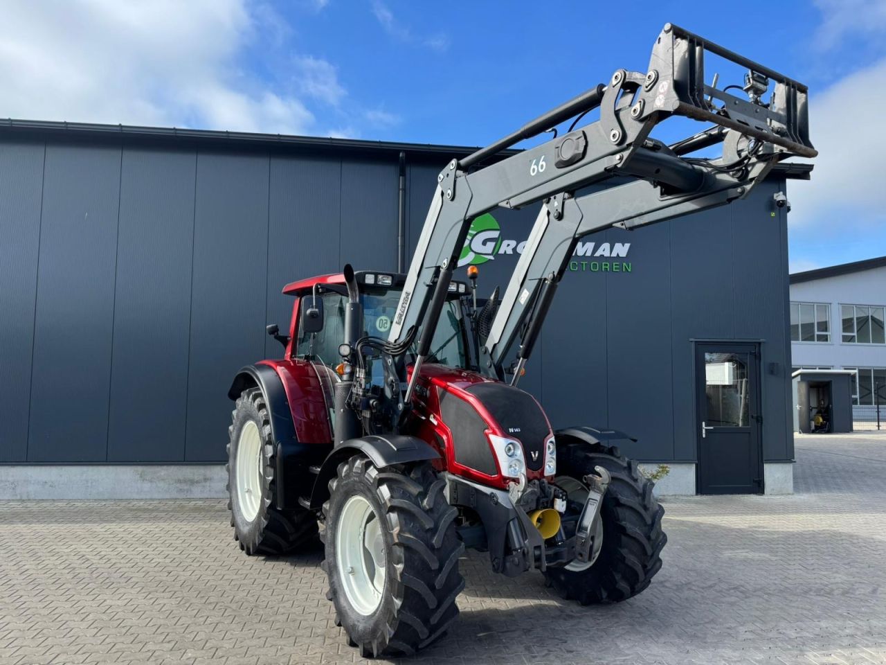 Valtra N143 Versu