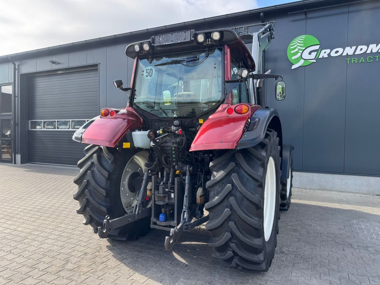 Valtra N143 Versu