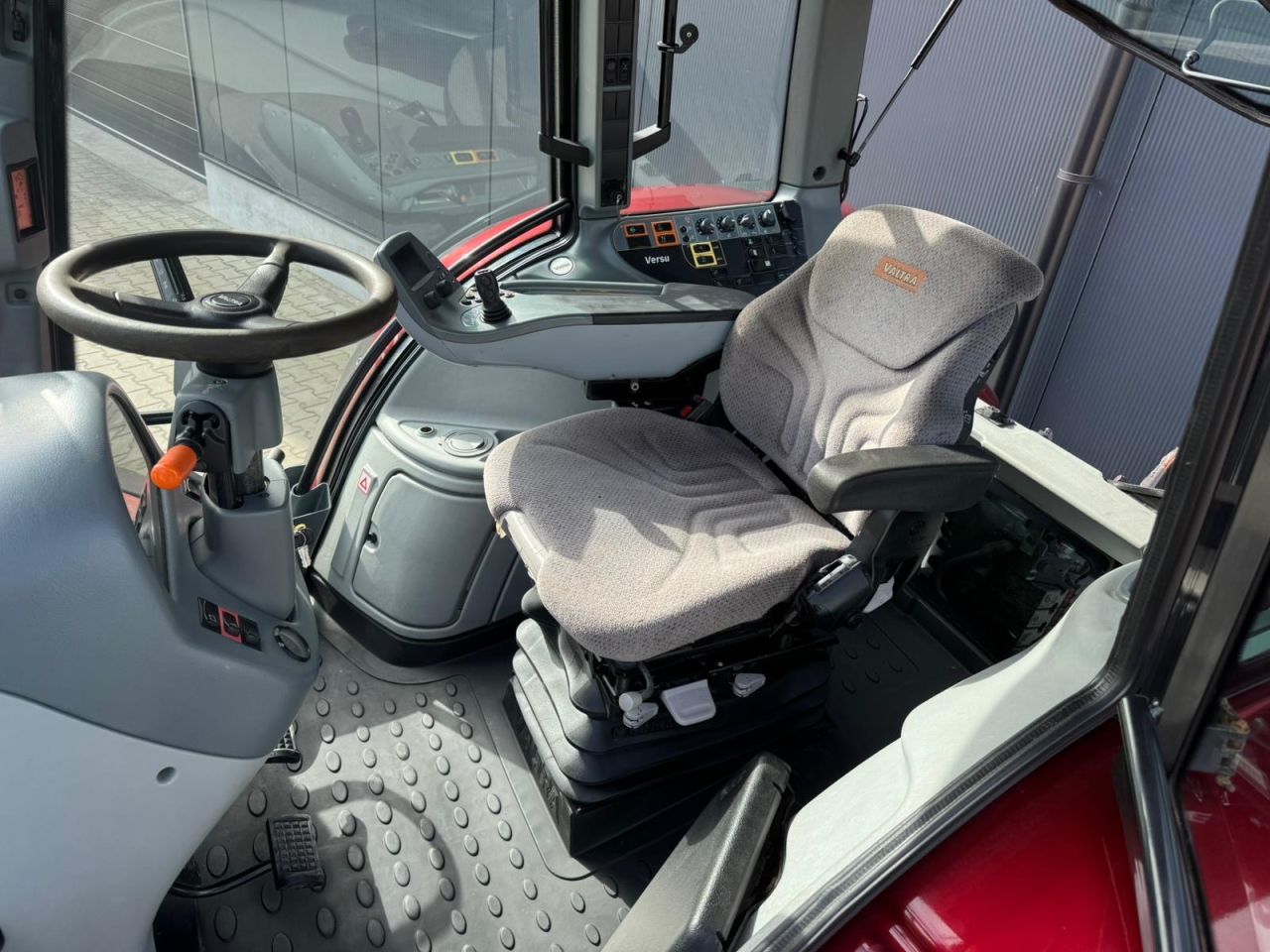 Valtra N143 Versu