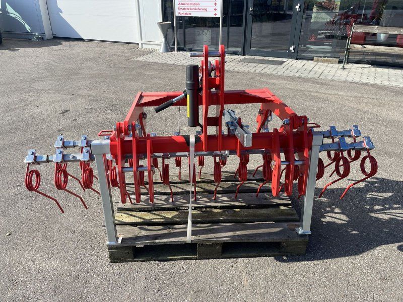 Güttler HarroFlex 18 -Walzen-Striegel-Kom