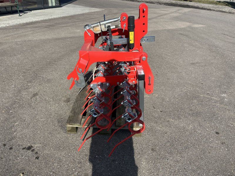 Güttler HarroFlex 18 -Walzen-Striegel-Kom