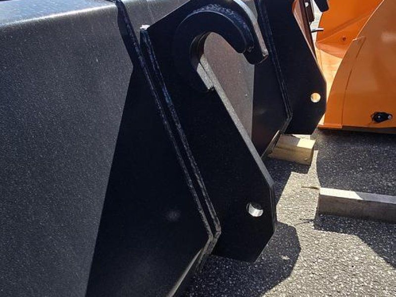 Big Dutchman SUN Schwergutschel 240 cm mit Case nahme