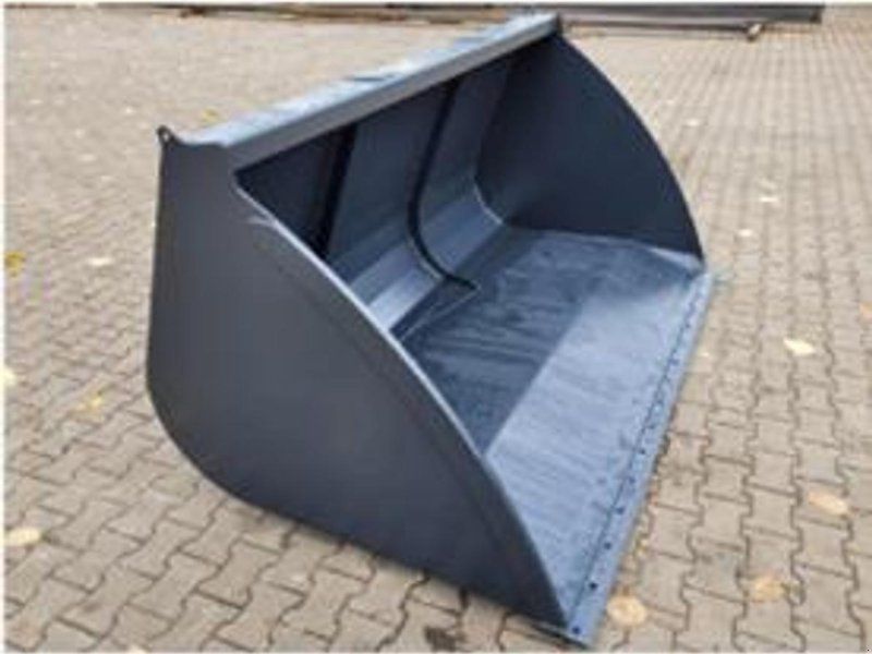 Big Dutchman SML Schwergutschaufel 240cm mit Dieci Agri Farmer Aufnahme