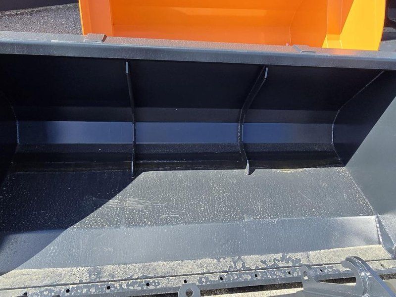 Big Dutchman SML Schwergutschel 240cm mit Merlo ZM2 nahme