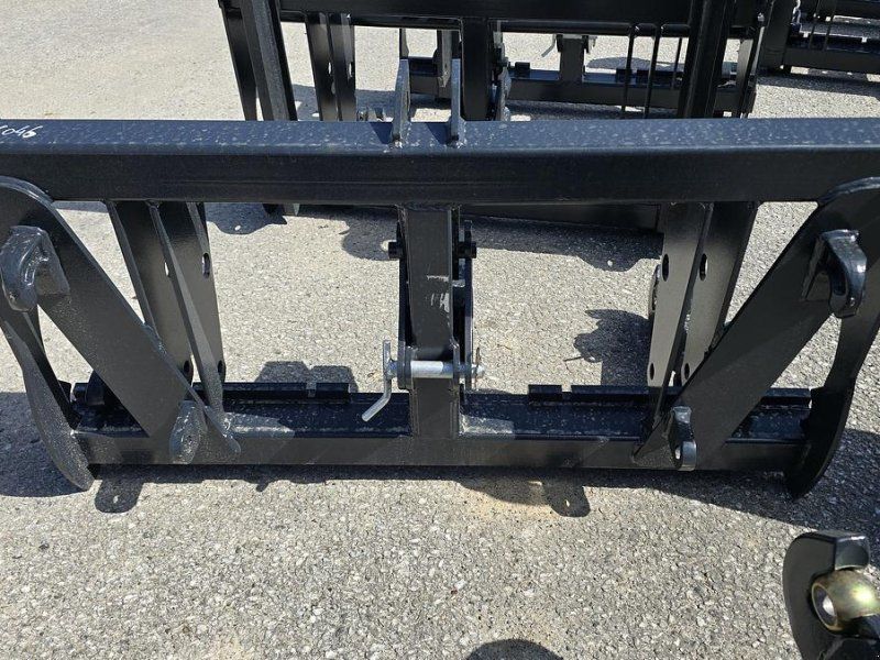 Big Dutchman Adapter Euro auf Dreipunkt