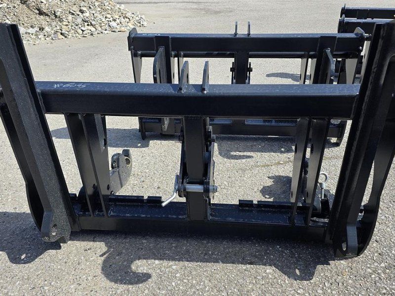 Big Dutchman Adapter JCB Q-Fit auf Dreipunkt