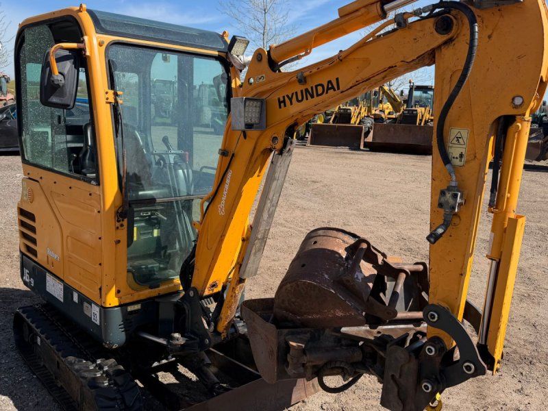 Hyundai 16-9 Planerblad med tilt samt 2 ekstraskovle medfølger