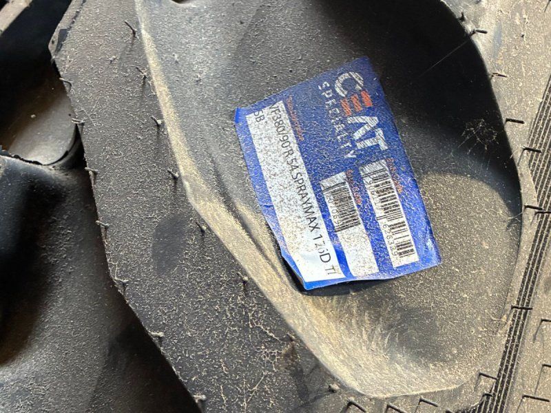 Ceat 380/90-54 VF og 380/80-38
