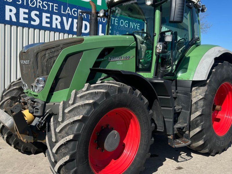 Fendt 822 Vario SCR Profi Plus Med Front PTO