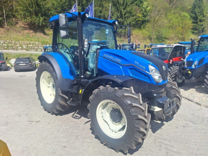 New Holland T5.90S Synchro Shuttle