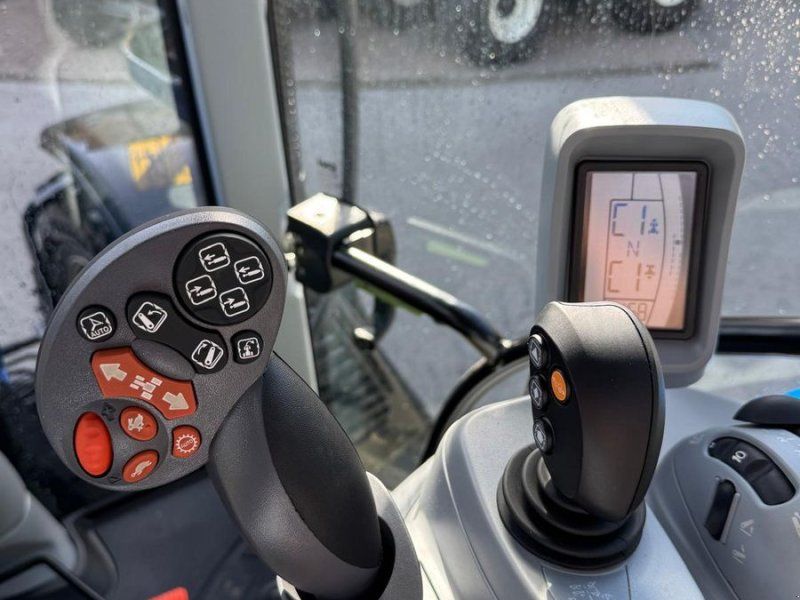 New Holland T6.145 Stage V