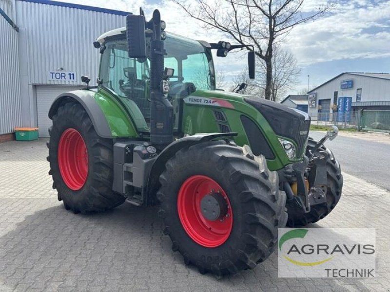 Fendt 724 VARIO S4 Profi mit Vorbereitung John Deere-Lenksystem