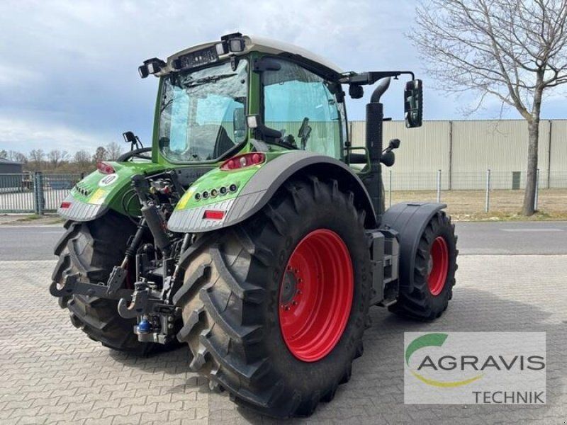 Fendt 724 VARIO S4 Profi mit Vorbereitung John Deere-Lenksystem