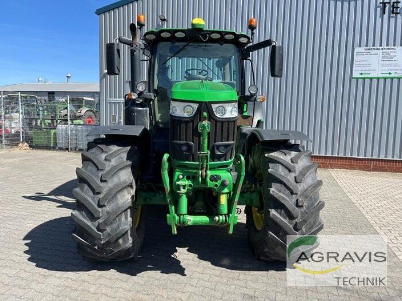 John Deere 6215 R