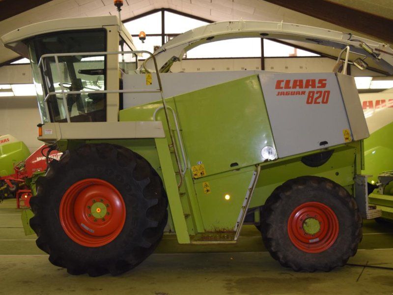 Claas Jaguar 820