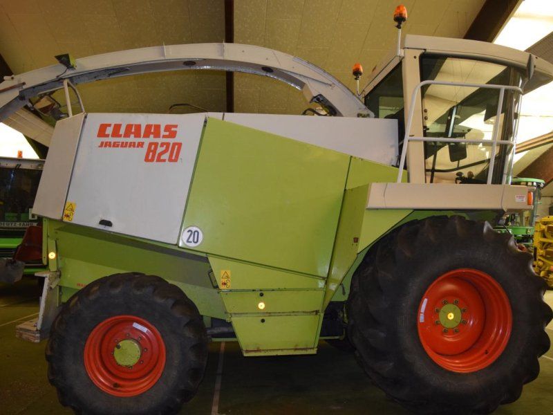 Claas Jaguar 820