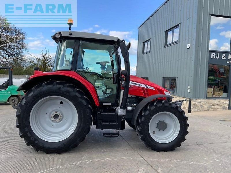 Massey Ferguson 5713s dyna4  (st26492)