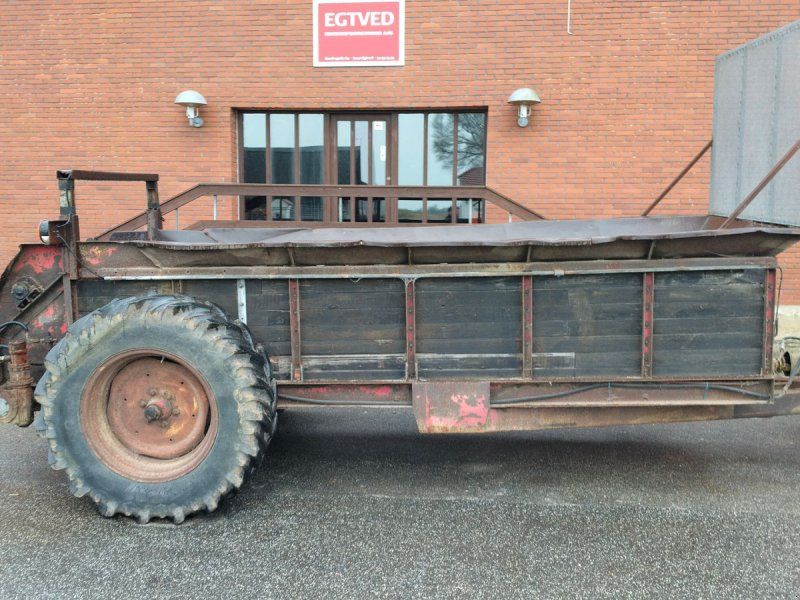 Staldgødningsspreder BUD MODTAGES