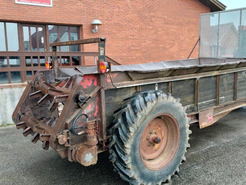 Staldgødningsspreder BUD MODTAGES