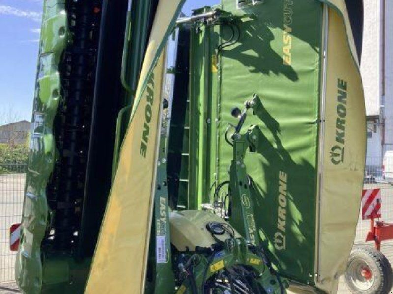 Krone EASYCUT B880 COLLECT F320 CV