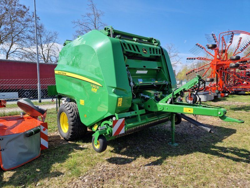 John Deere V461R
