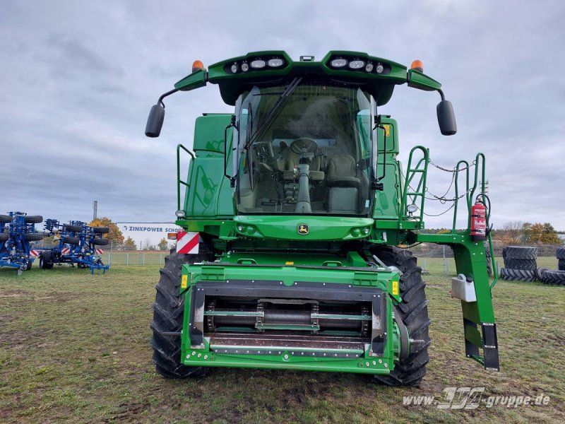 John Deere T660i