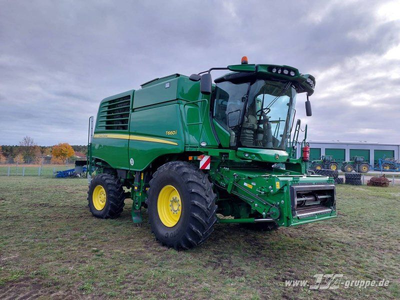John Deere T660i