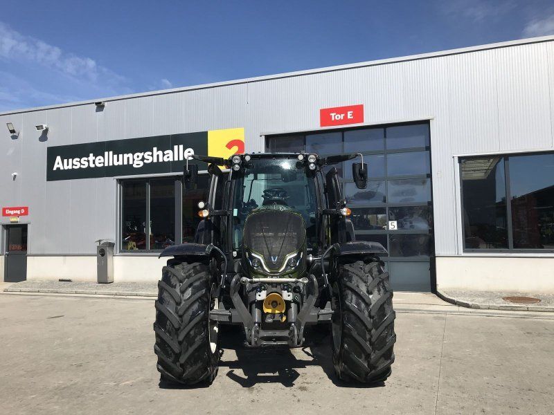 Valtra N155e