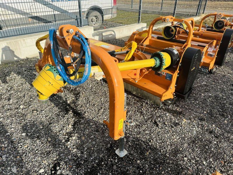 Berti TA 220 Böschungsmulcher