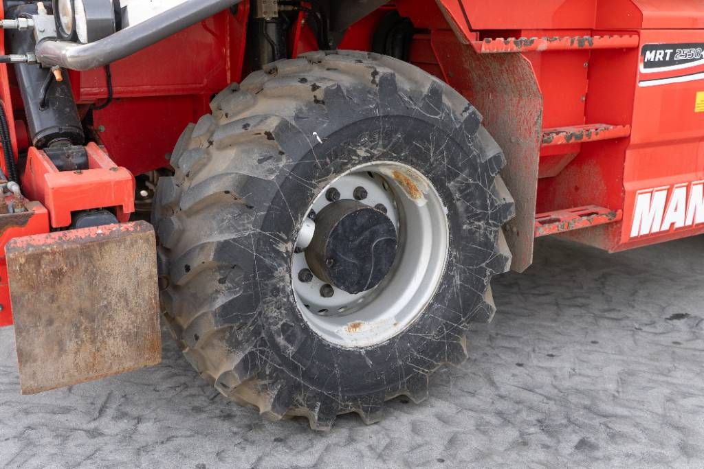 Manitou MRT 2550 Plus Privilege