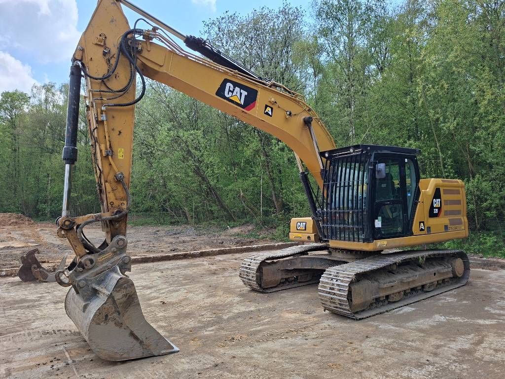 CAT 320