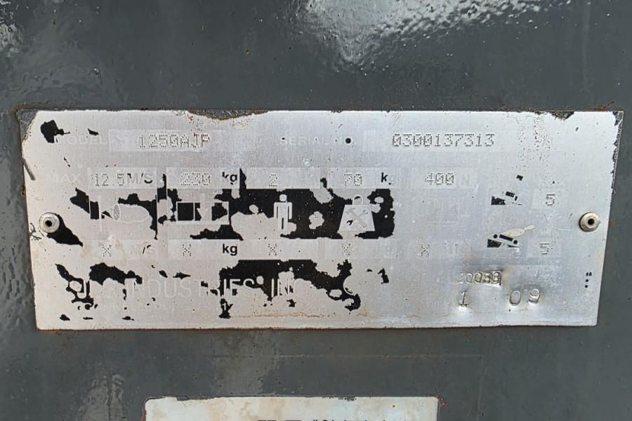 JLG 1250AJP Diesel, 4x4x4 Drive, 40.1m Working Height,