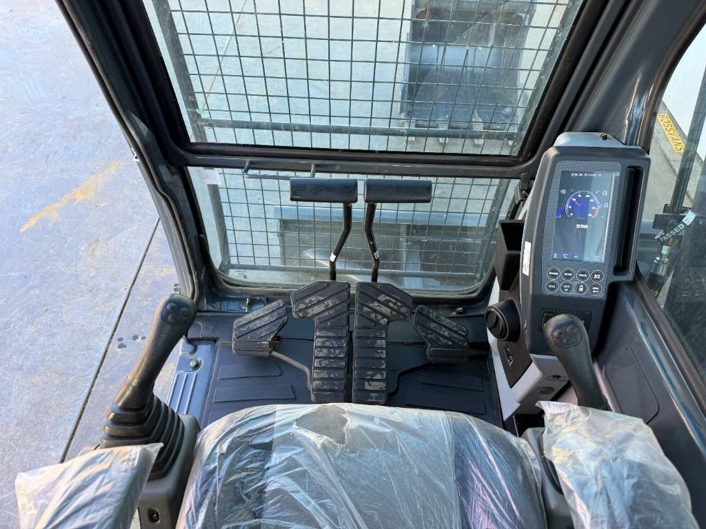 Hyundai R85A - BRAND NEW / UNUSED / 2026 Model