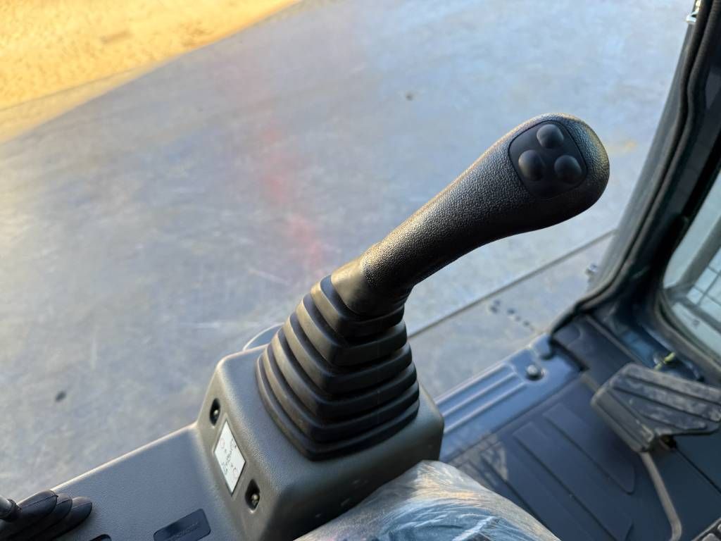 Hyundai R85A - BRAND NEW / UNUSED / 2026 Model