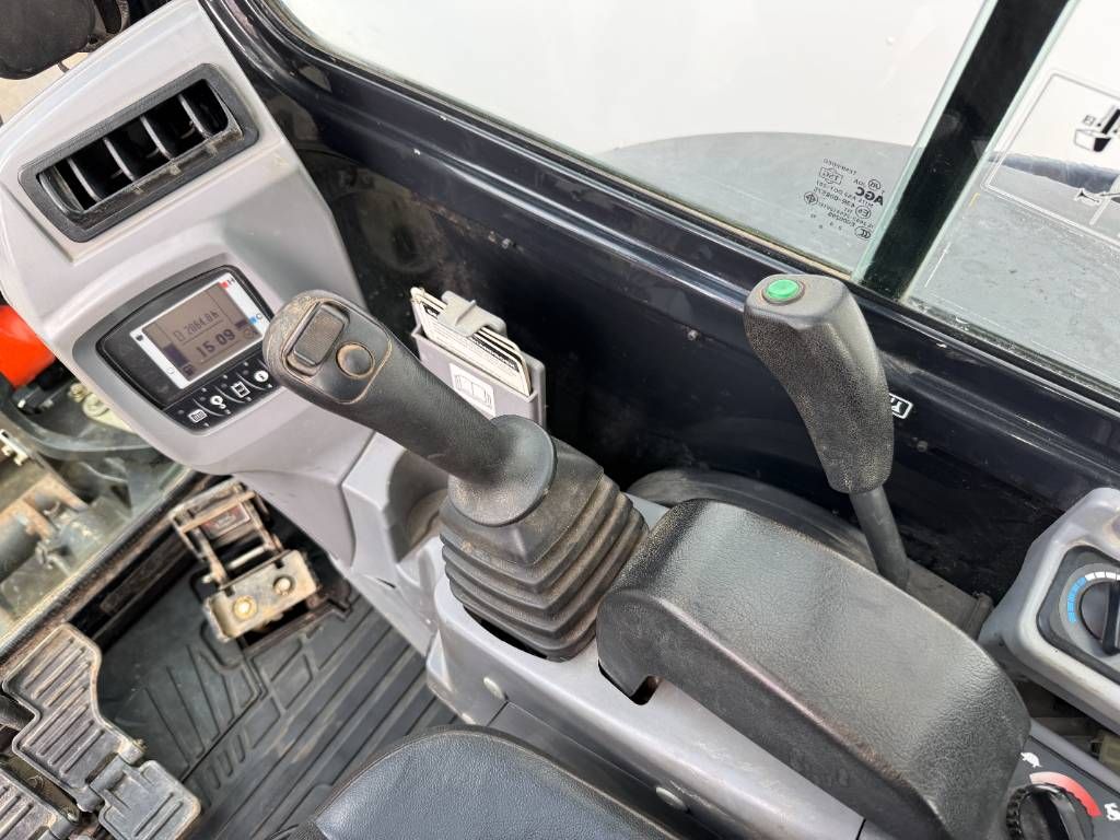 Kubota KX037-4 - Hammer Lines / Quick Coupler