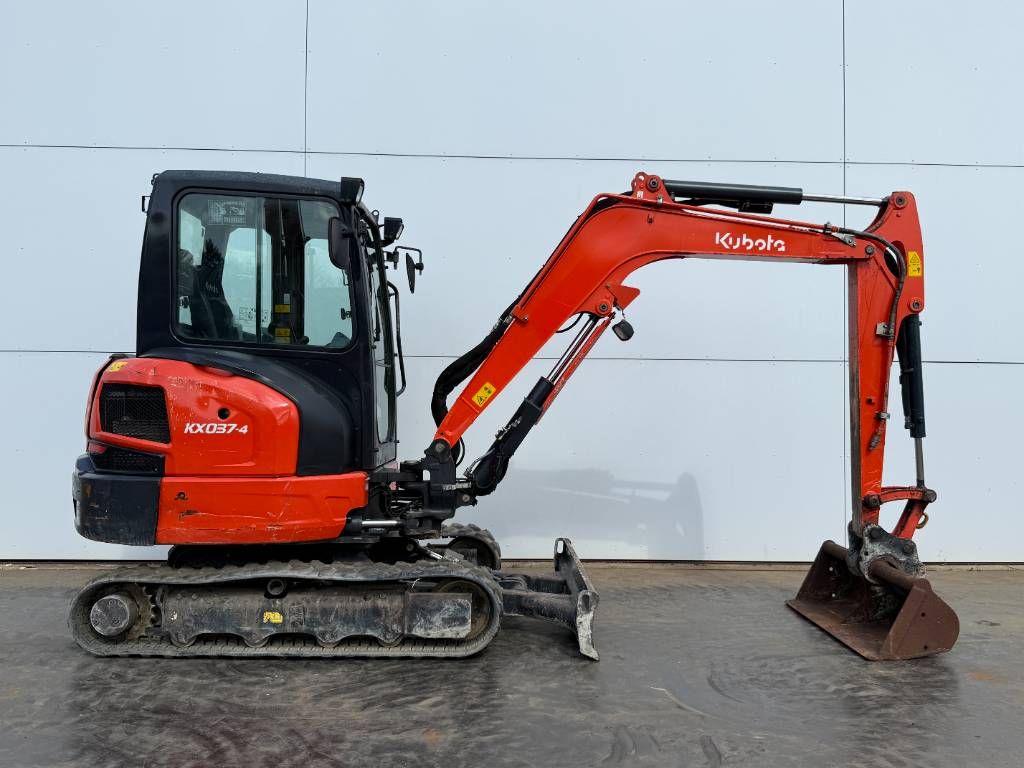 Kubota KX037-4 - Hammer Lines / Quick Coupler