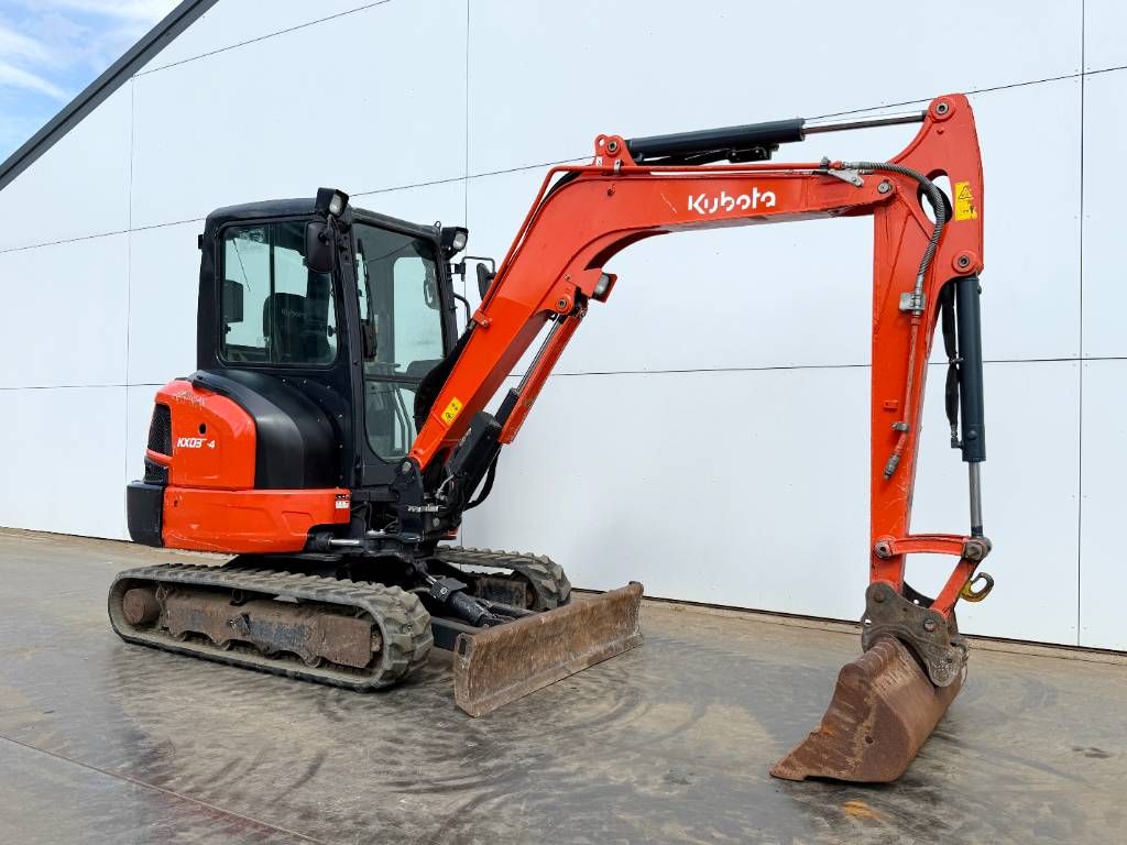 Kubota KX037-4 - Hammer Lines / Quick Coupler